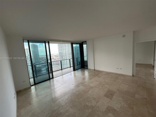 Building Photo - 68 SE 6th St