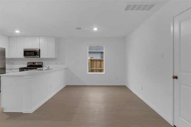 Building Photo - 18031 Trepito Ave