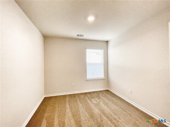 Building Photo - 388 Arbor Hills