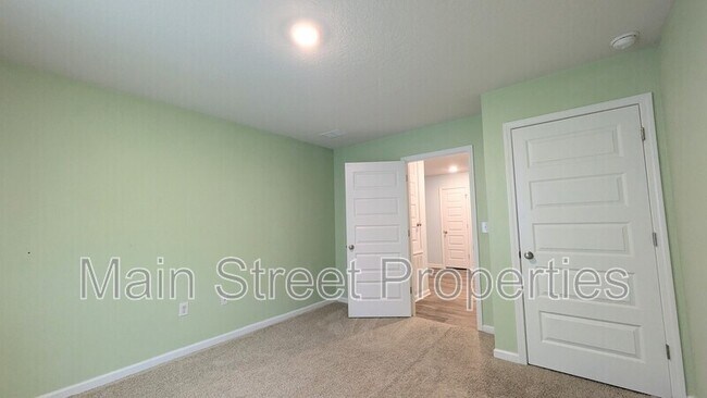 Building Photo - 10624 Queens Gate Cir