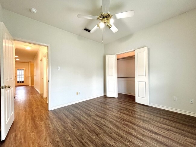 Building Photo - 3106 Silkwood Dr