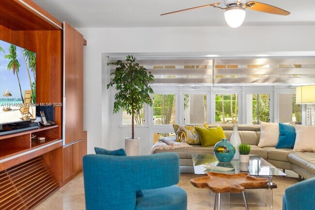 Building Photo - 4101 Bayview Dr