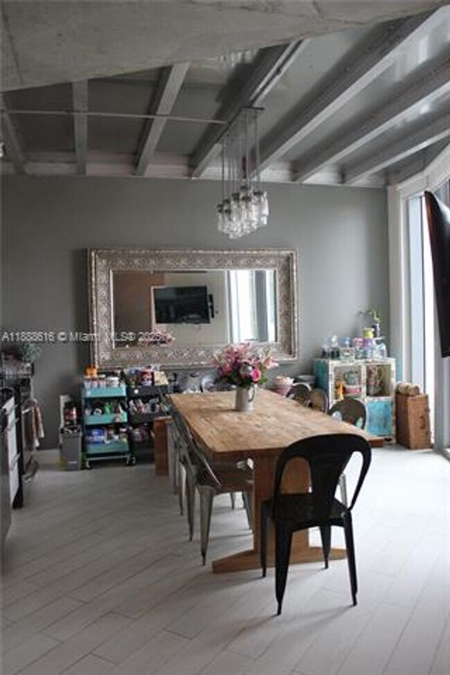 Building Photo - 690 SW 1st Ct