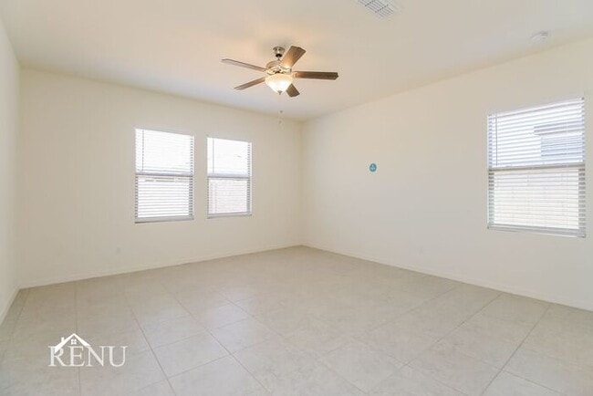 Building Photo - 35396 W San Capistrano Ave