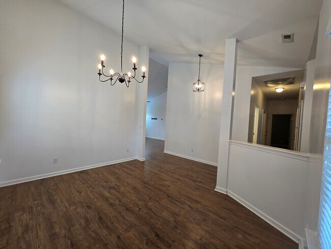Building Photo - 1760 Musket Trail