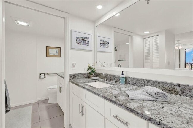 Building Photo - 2400 S Ocean Dr