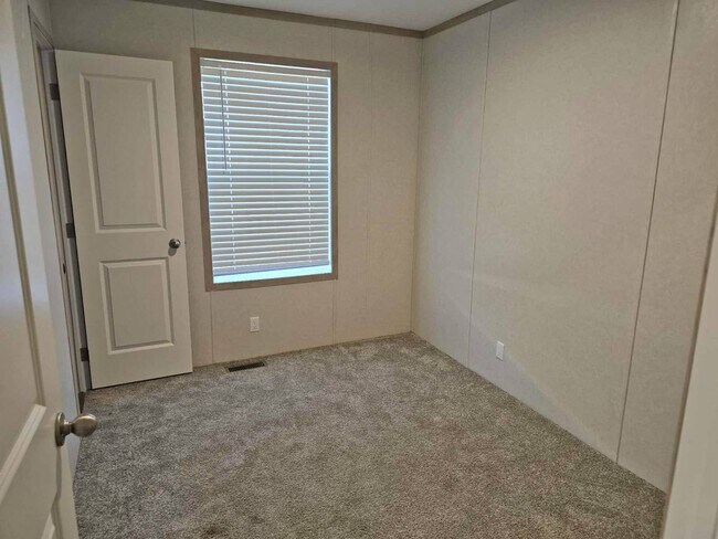 Building Photo - 613 Polk St