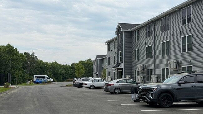Building Photo - 251 Sladen St