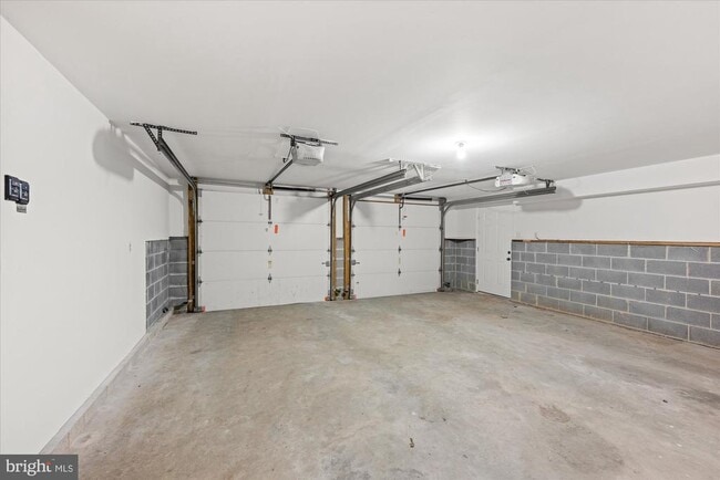 Building Photo - 6013 Selvyn Rd