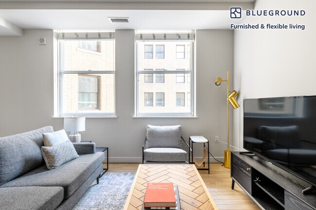 Building Photo - 733 15th St NW
