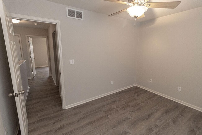 Building Photo - 3916 Snowy Owl Dr