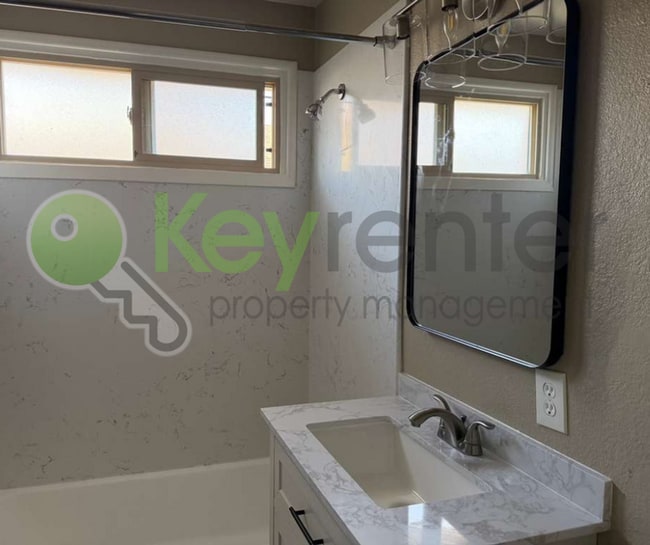 Building Photo - 4403 6th Ave