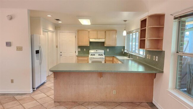 Building Photo - 603 Greenfield Cove