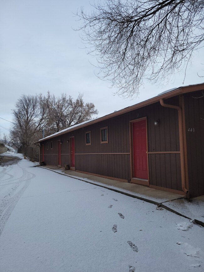 Building Photo - 440 4th W St