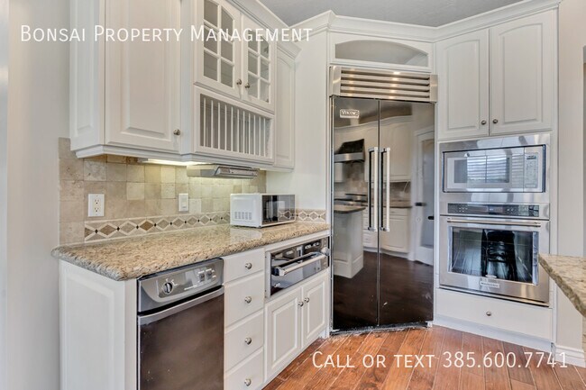 Building Photo - 11291 Palisade View Dr