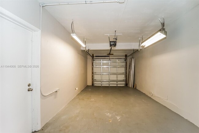 Building Photo - 7520 Coral Blvd