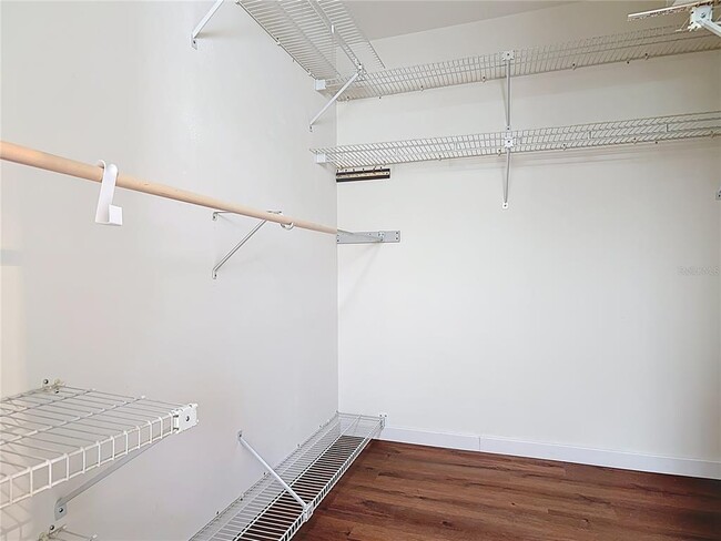 Building Photo - 289 Gull Dr S