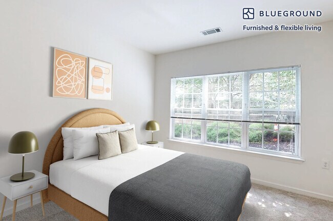 Building Photo - 80 North Centre Ave-SI FL3-ID2638A