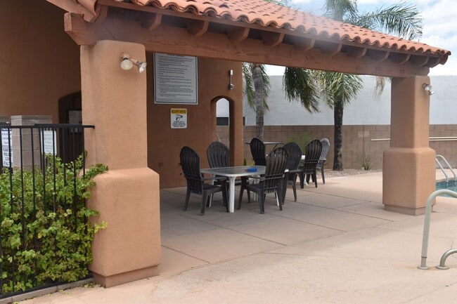 Building Photo - Furnished 3 Bedroom Home in Foothills with...