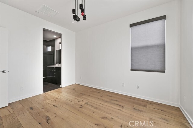 Building Photo - 1015 Somerton Dr