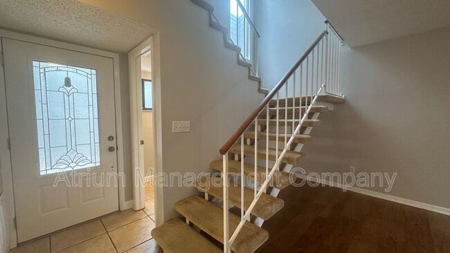 Building Photo - 1532 N Carolwood Blvd