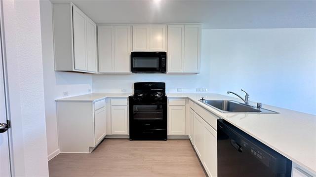 Building Photo - 1729 Crossbill St