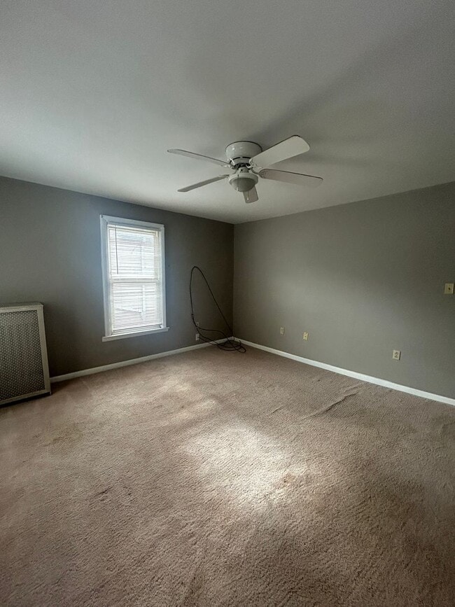 Building Photo - 4-bedroom duplex in south Steelton