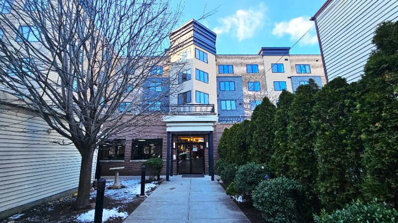 Primary Photo - 115 Bruen St