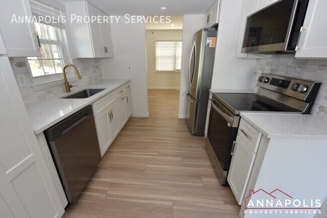 Building Photo - 100 Conley Dr