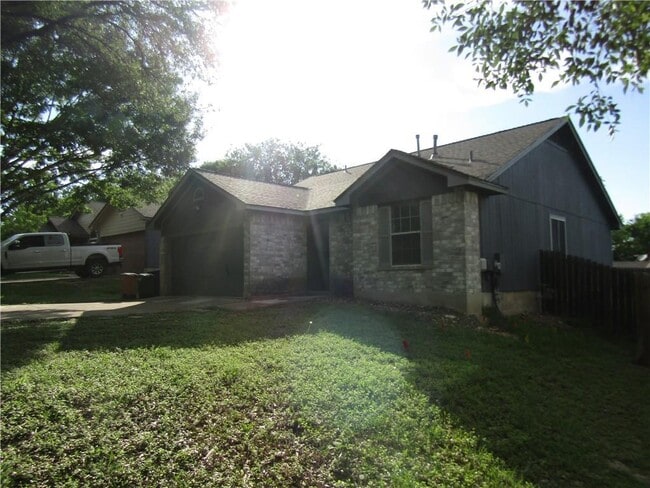 Building Photo - 4904 Gnarled Oak Cove