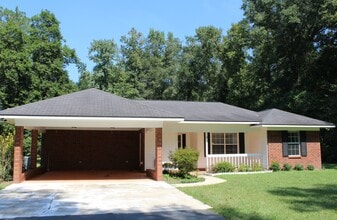 Building Photo - 546 Oak Creek Rd