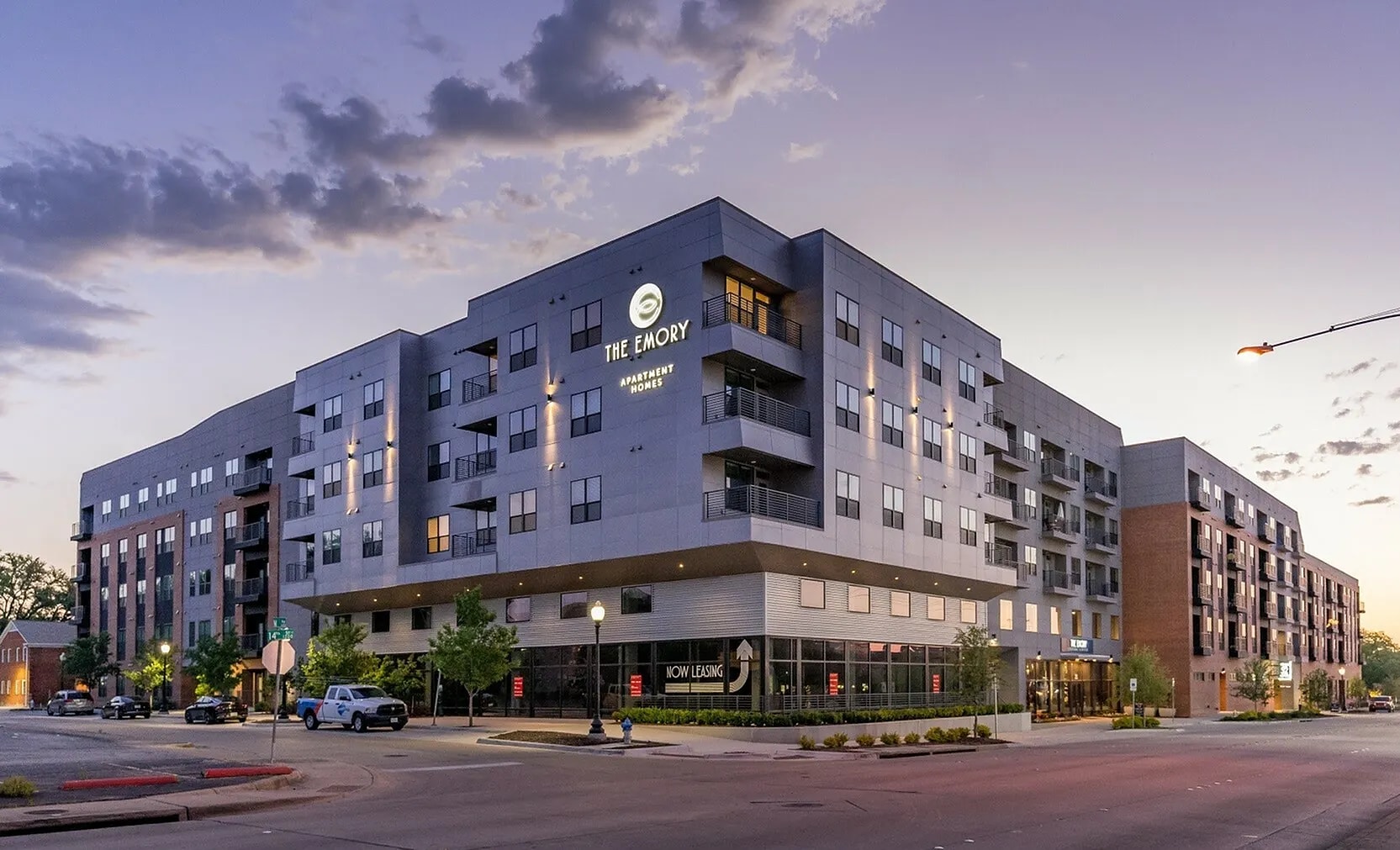 Building Photo - 1345 E 15th St