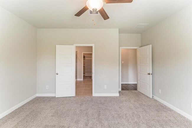 Building Photo - 4322 Pale Fox Ln