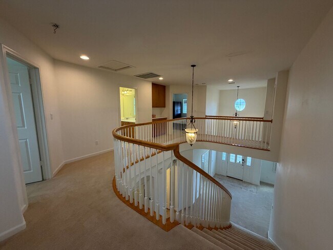 Building Photo - Spacious 4-Bedroom Ewa Beach Home with Den...