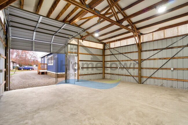 Building Photo - 2 Bedroom 1 Bath Home with 24x24 Shop and ...