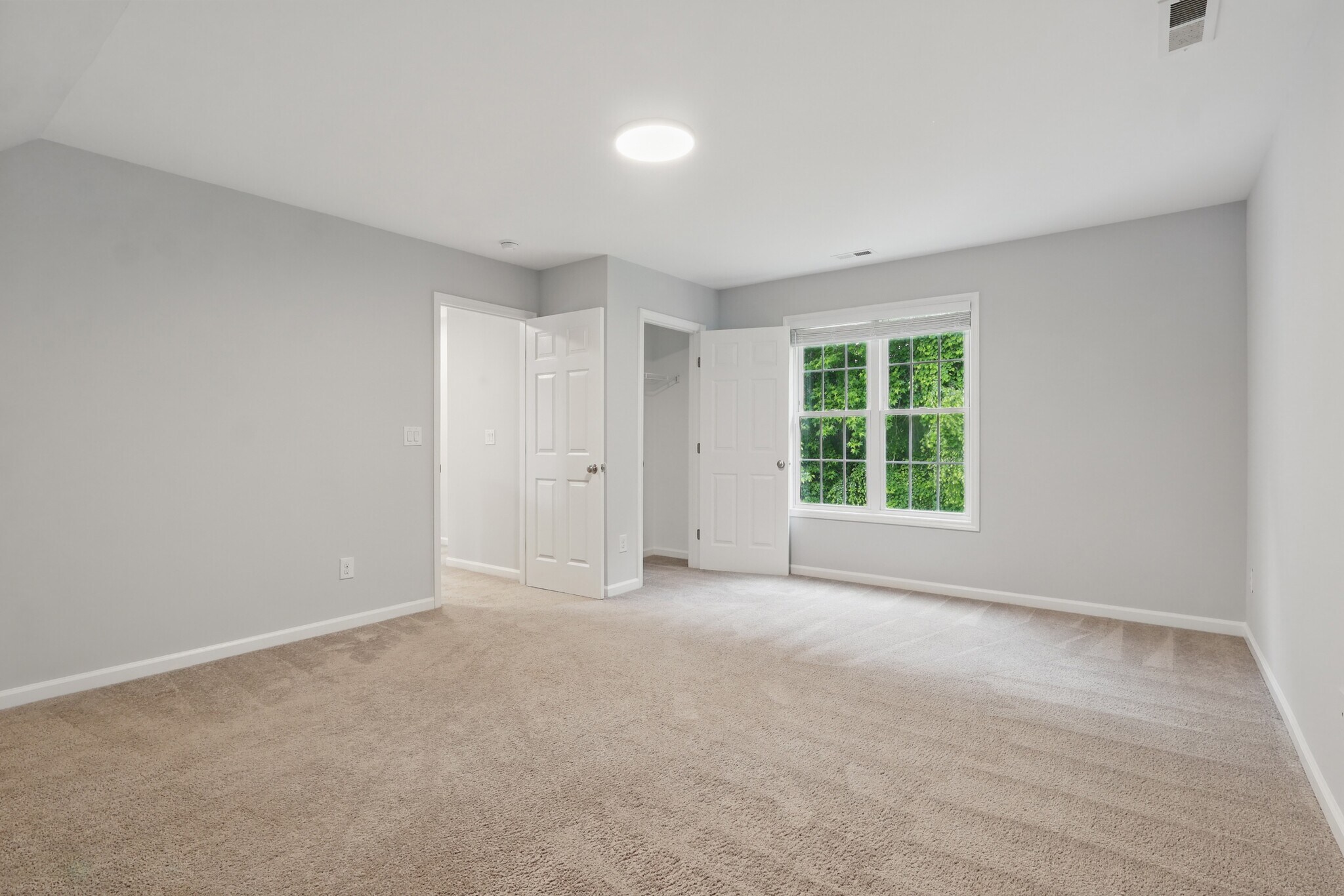 Building Photo - 5408 Gunnette Dr