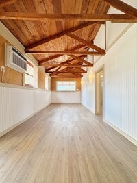 Building Photo - Charming Two-Bedroom, One-Bath