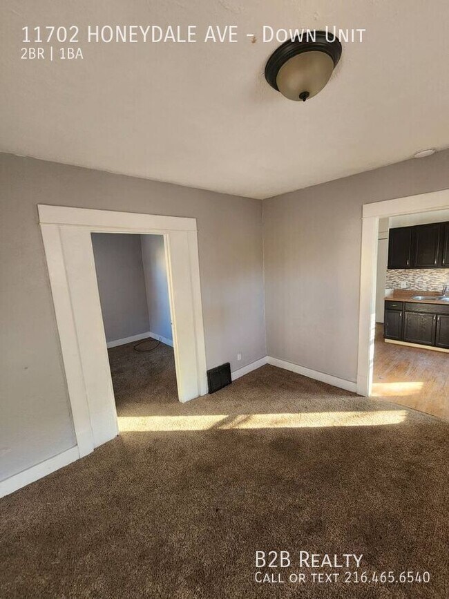 Building Photo - 11702 Honeydale Ave