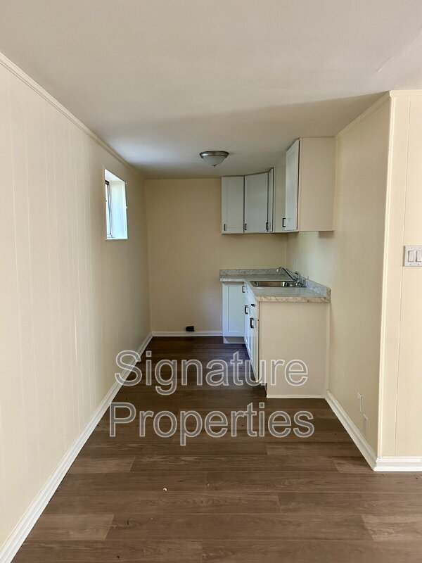 Building Photo - 45 Infinity Dr