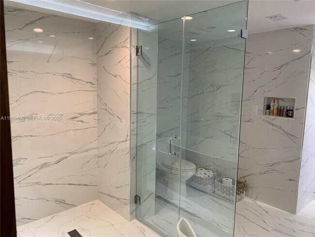 Building Photo - 9401 Collins Ave