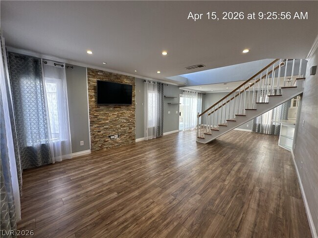 Building Photo - 8848 Hampton Green Ave