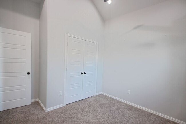 Building Photo - Tour Today! Beautiful 4-Bedroom, 2-Bathroom Home Overlooking a Pond!