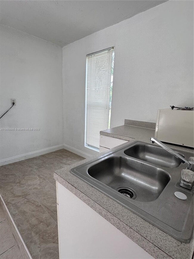 Building Photo - 11030 SW 171st Terrace