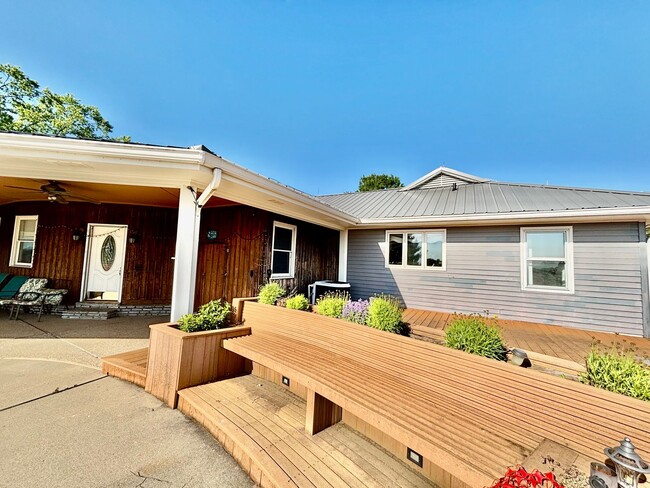 Building Photo - Escape to Luxury: Your Private Oasis on a ...