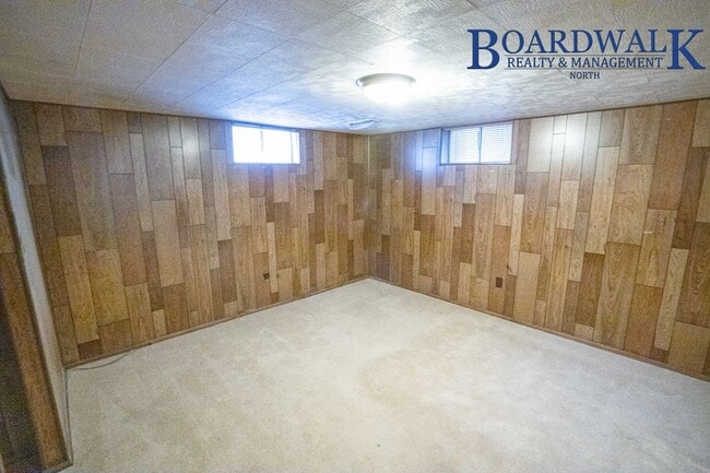 Building Photo - Newly updated 3 Bedroom home in Layton