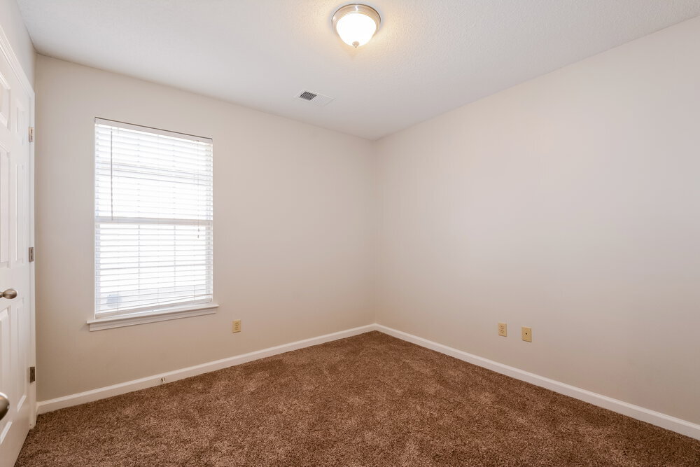 Building Photo - 8334 Regal Bend Dr