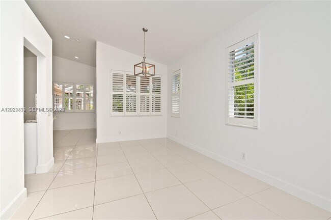 Building Photo - 889 Sand Creek Cir