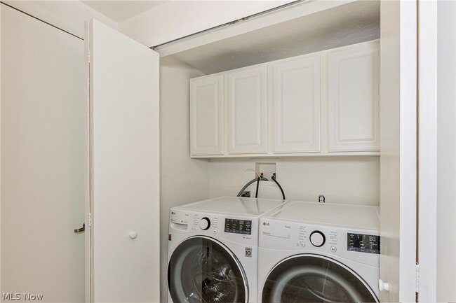 Building Photo - 26101 Village Ln