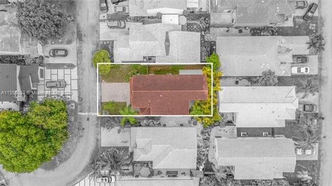 Building Photo - 15623 SW 100th Ln