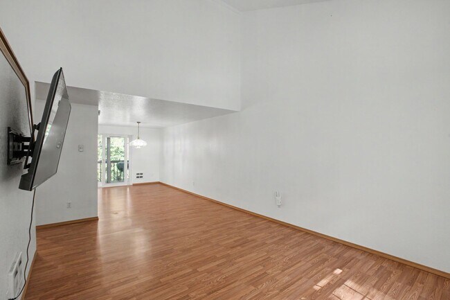 Building Photo - Beautiful 3-Bedroom Home in a Gated Community with Resort-Style Amenities